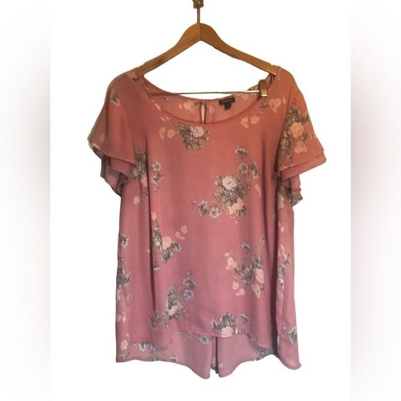 Torrid Floral Georgette Double Flutter Cap   Hi lo Pullover Blouse. Size 1. - Picture 1 of 8